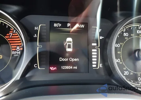 2016 Jeep Cherokee Altitude z USA, uszkodzony, nr VIN 1C4PJMCS6GW202994